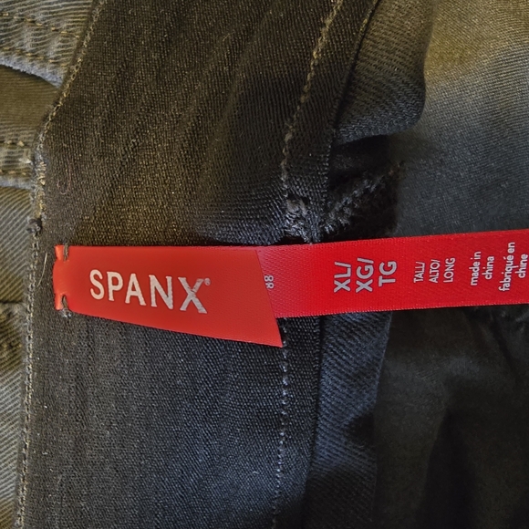 Spanx Women's Cargo Pants XL NWT - Picture 6 of 7